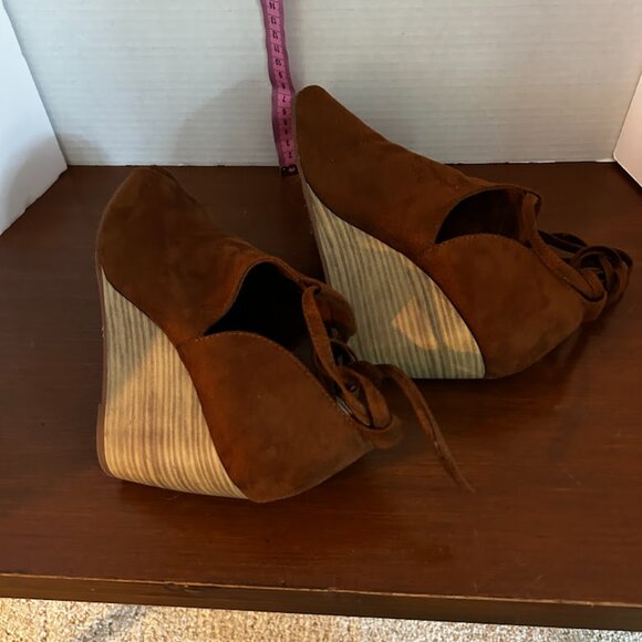 BC Born in California Brown Suede Peep Toe Wedge Sandals – Women’s Lace-Up Heels - Picture 4 of 7